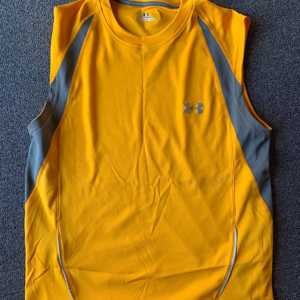 Under Armour cut off Dri Fit